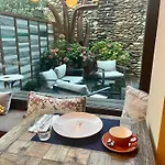 Boutique La Neu Hotell 2*