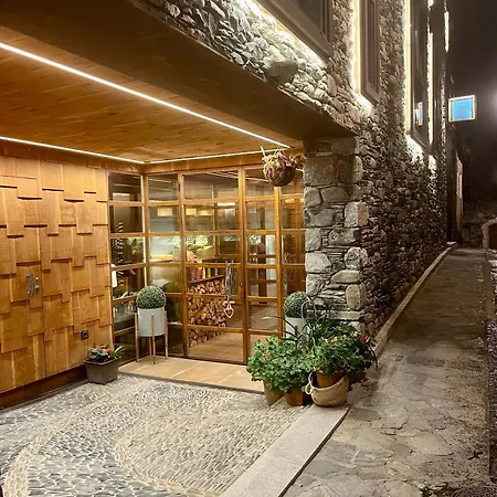 Boutique La Neu 2*