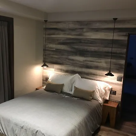 Boutique La Neu Szálloda Benasque