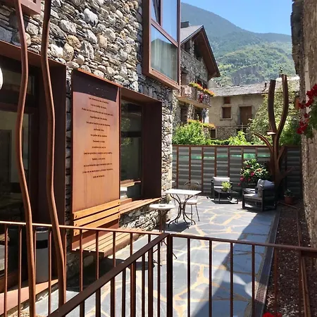 Boutique La Neu Hotel