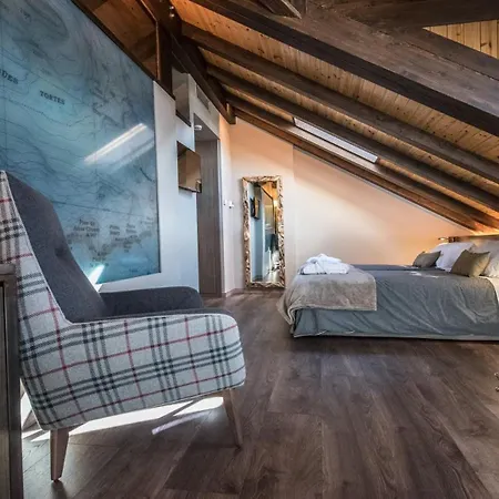 Boutique La Neu Hotel 2*