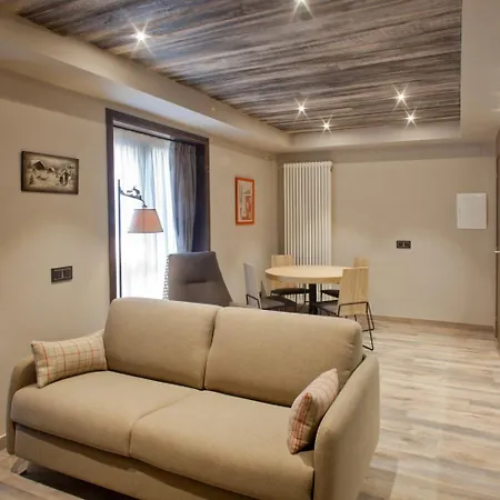 Hotel Boutique La Neu 2*