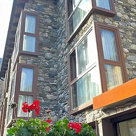 Boutique La Neu فندق بيناسكي
