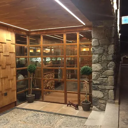 Boutique La Neu Hotel